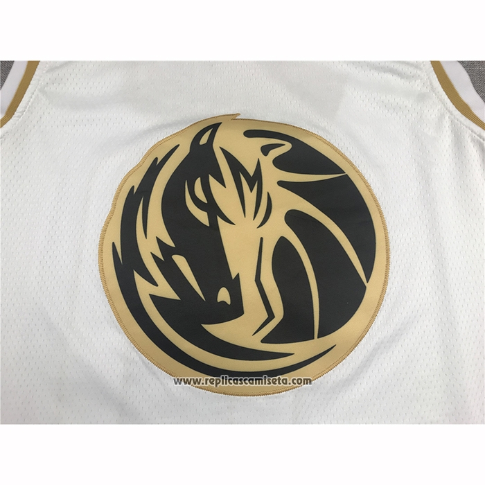 Camiseta Golden Edition Dallas Mavericks Luka Doncic #77 Blanco